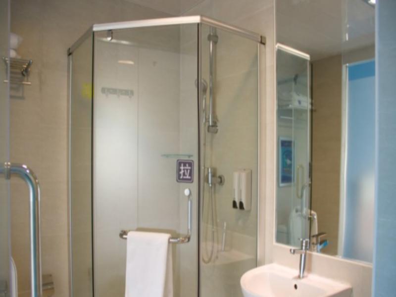 7Days Inn Guangzhou Southern Hospital Medical College Station Екстериор снимка