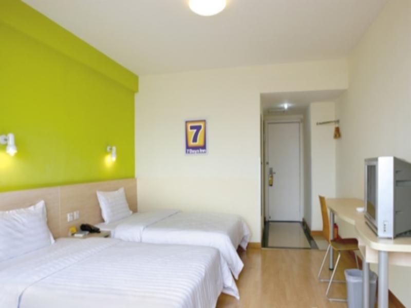 7Days Inn Guangzhou Southern Hospital Medical College Station Екстериор снимка
