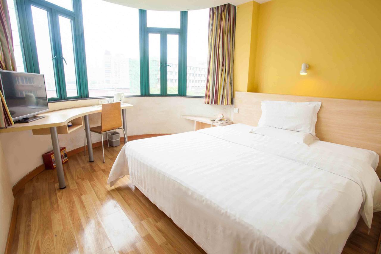 7Days Inn Guangzhou Southern Hospital Medical College Station Екстериор снимка