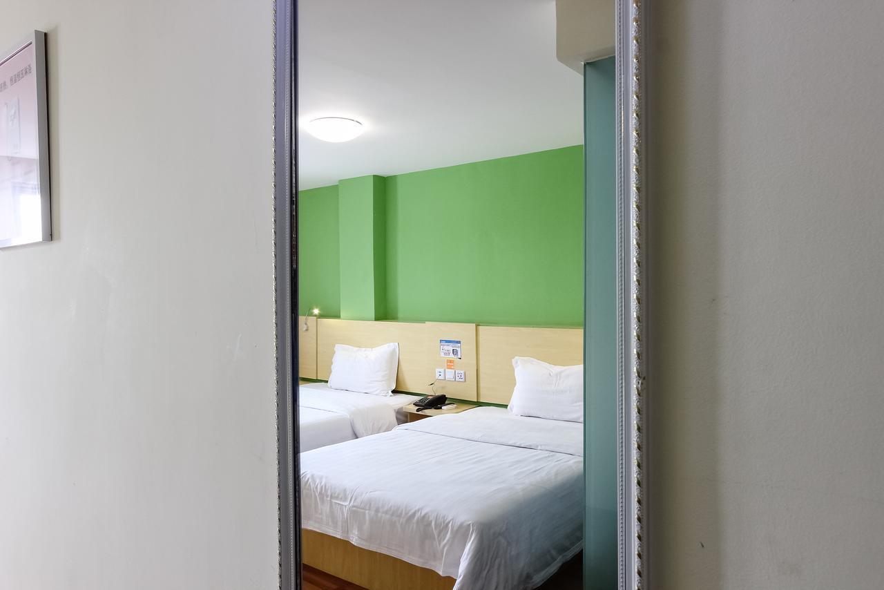 7Days Inn Guangzhou Southern Hospital Medical College Station Екстериор снимка